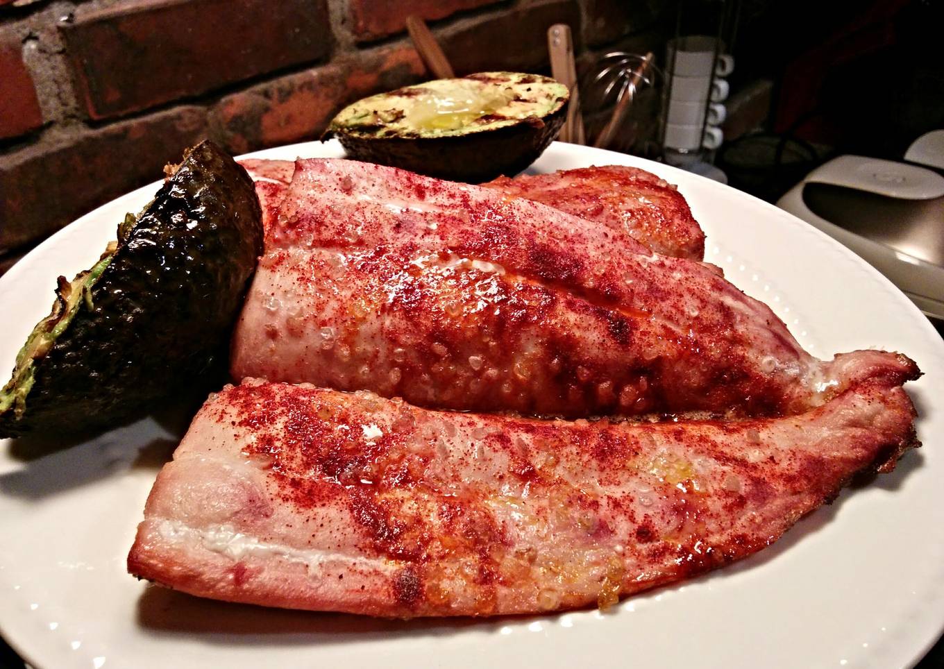Grilled mahi mahi with paprika