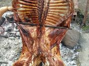 Una foto de cordero asado de argentina