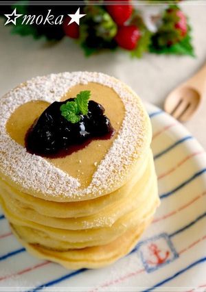 A picture of American-style Buttermilk Pancakes.