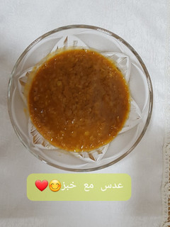 صورة لوصفة العدس الاحمر مع الخبز