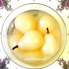 A picture of Pear Compote Made with White Wine.