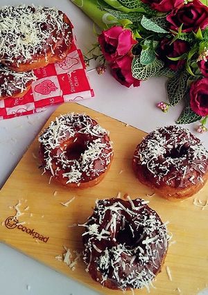 Foto resep Donat Kampung topping coklat keju