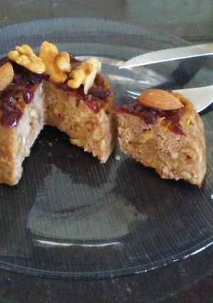 Una foto de Mug cake de avena con frutos secos