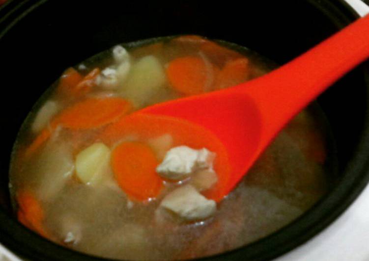Langkah Mudah untuk Membuat SOP AYAM rice cooker (no kompor) Anti Gagal