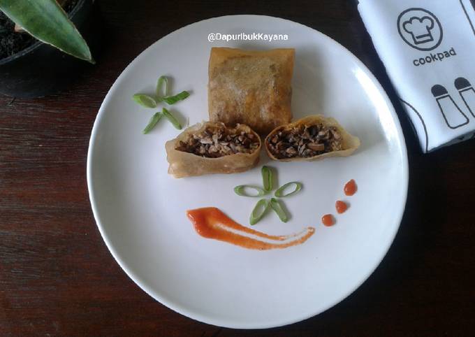 328. Martabak Mini Kulit Pisang