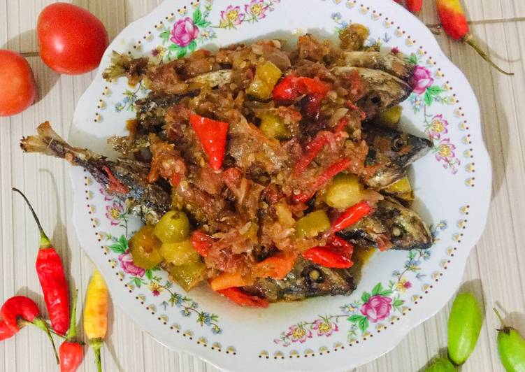 Sambal pindang belimbing