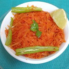 A picture of Easy Carrot Toss (chamko).