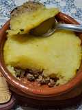 Pastel de papa y carne en cazuelas individuales