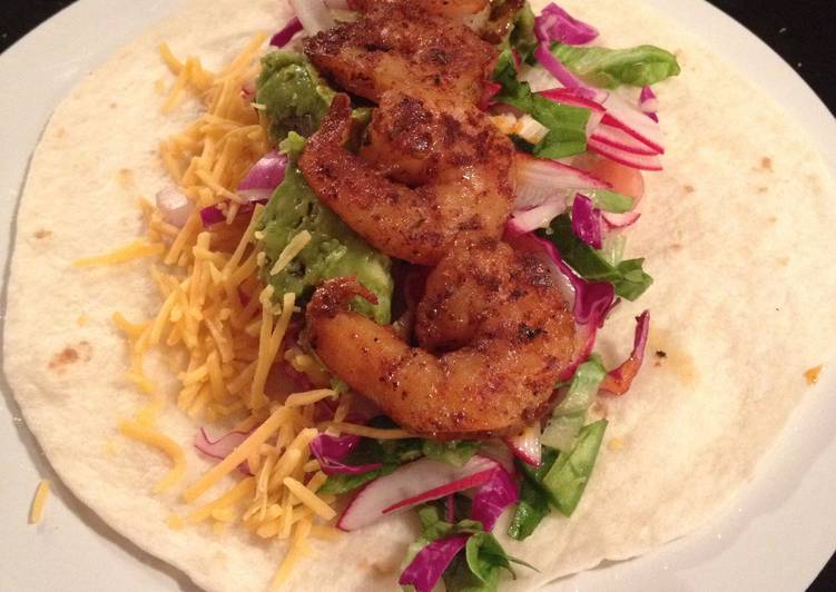 Steps to Prepare Favorite Sizzlin&#39; Shrimp Tacos