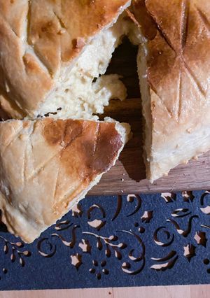Une photo de Galette des rois amande-miel-citron