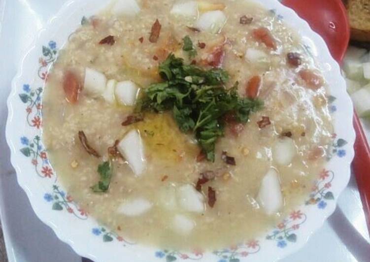 Simple Way to Prepare Vegetable Oats in 21 Minutes for Young Wife