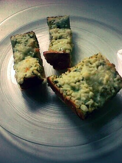 A picture of Garlic Bread.