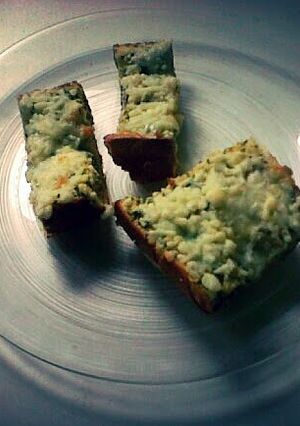 A picture of Garlic Bread.