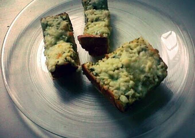 Simple Way to Prepare Quick Garlic Bread