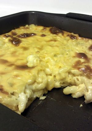 A picture of Rubi's Macaroni and Cheese.