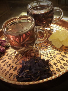 عکسی از دستور دمنوش گل گاوزبان با گل محمدی