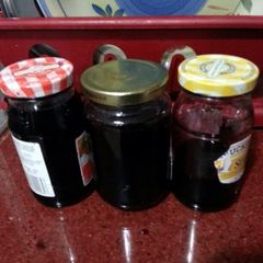 A picture of Red Wine Electric Jelly.