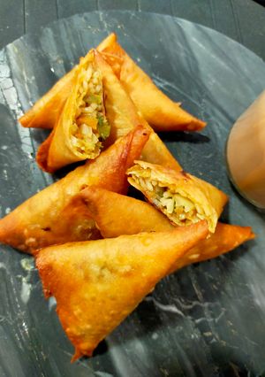 A picture of Veg. Chowmin Samosa.