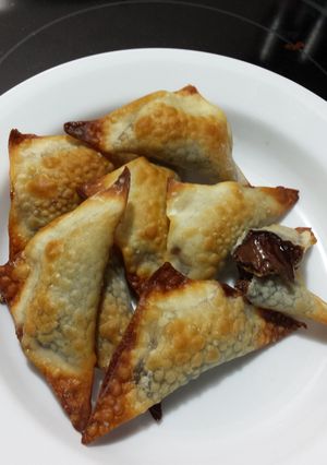 A picture of Baked Wonton S'mores.