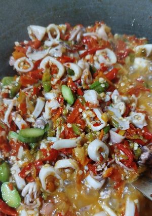 Foto resep Cumi petai sambal geprek