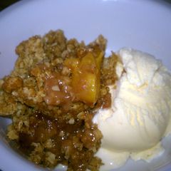 A picture of Easy Peach Crisp.
