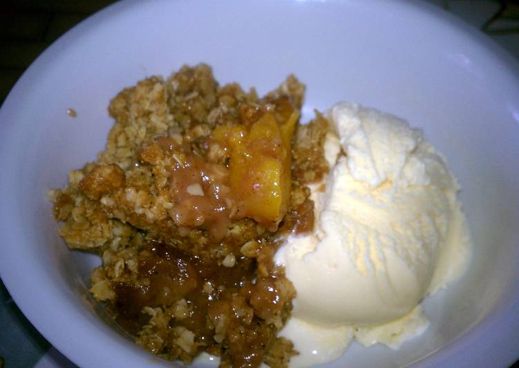 Easy Peach Crisp