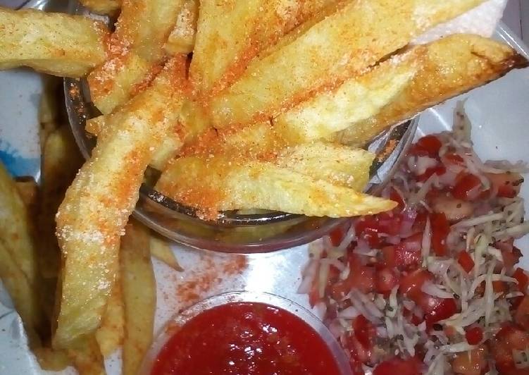 Homemade fries with Chia salad