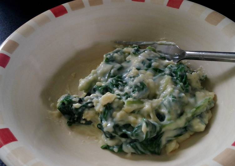 spinach in bechamel sauce