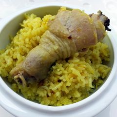 A picture of Turmeric Chicken Rice.