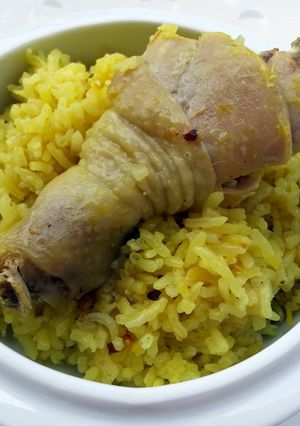 A picture of Turmeric Chicken Rice.