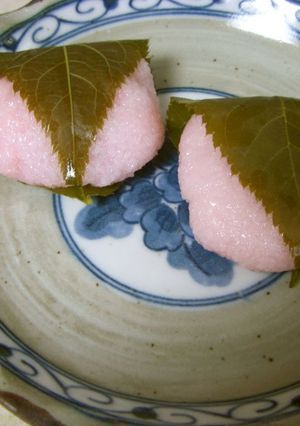 A picture of Microwaved Sakura Mochi with Koshi-an.