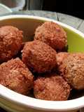 Cat fish ball