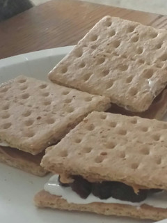 A picture of Cracker Snackers.