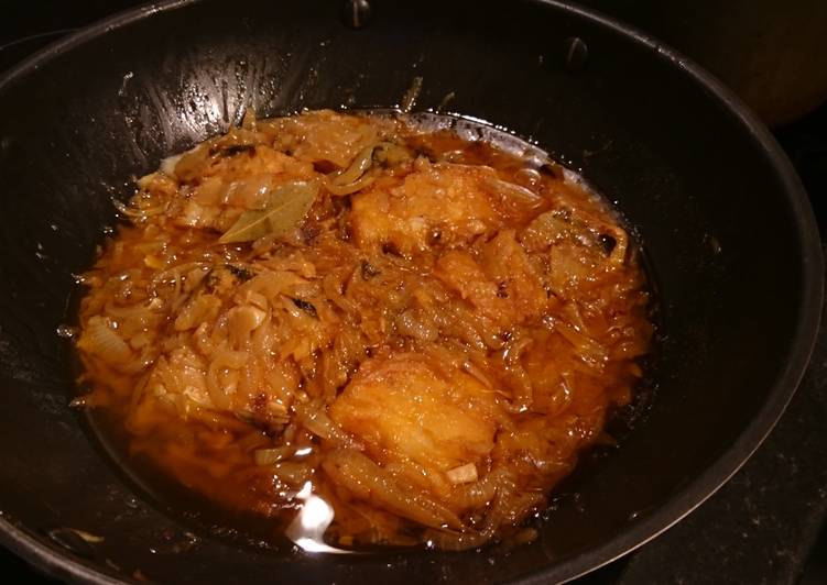 Cod Fried in Olive Oil and Onions