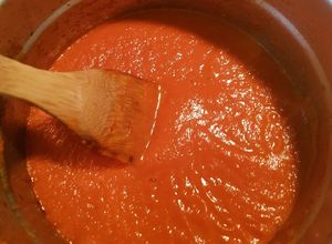 Una foto de Salsa marinara (básica de tomate)