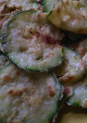A picture of Crispy Shallow Fried Courgettes/Zucchini..Super Amazing (•ิ_•ิ).