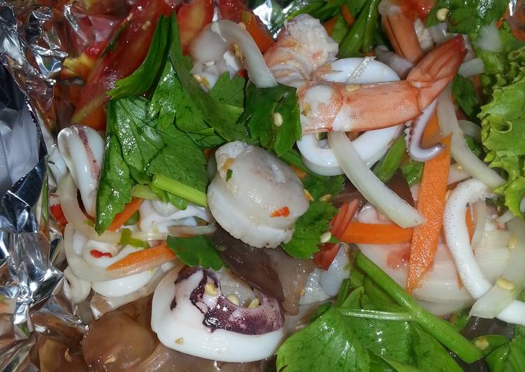 Recipe of Super Quick Thai Seafood Salad