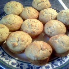 A picture of Banana Caramel Pecan Muffins.