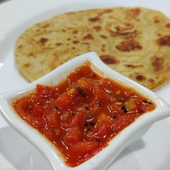 A picture of Bengali style tomato chutney.