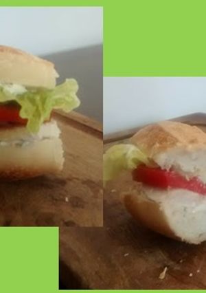 Una foto de Sándwich de pollo exprés