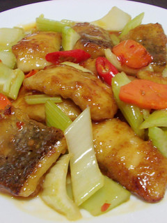 芹菜鱸魚片 的食譜成品照片