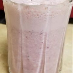 A picture of Strawberry smoothie.