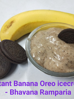 ઇન્સ્ટન્ટ બનાના ઓરીઓ આઈસ્ક્રીમ (Instant Oreo Banana Icecream) રેસીપી મુખ્ય ફોટો