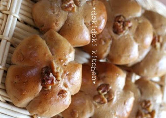 Simple Way to Make Traditional Soft and Sweet Walnut Bread for Lunch Recipe