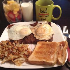 A picture of Wifey Steak N Eggs.