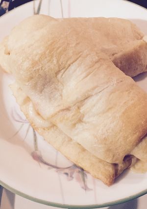 A picture of Pepperoni Rolls.