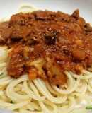 Spaguettis en Carne Entomatada de Mantequilla