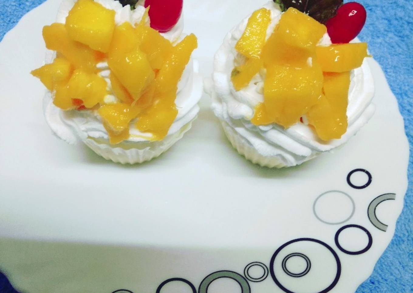 Mango chocolate cup