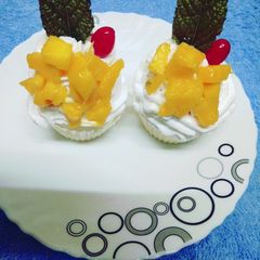 A picture of Mango chocolate cup.