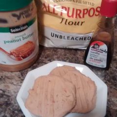 A picture of Momma's Best Peanut Butter Cookies.